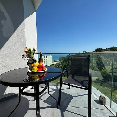 Апартаменти Modern Sea View
