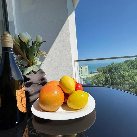Modern Sea View Апартаменти