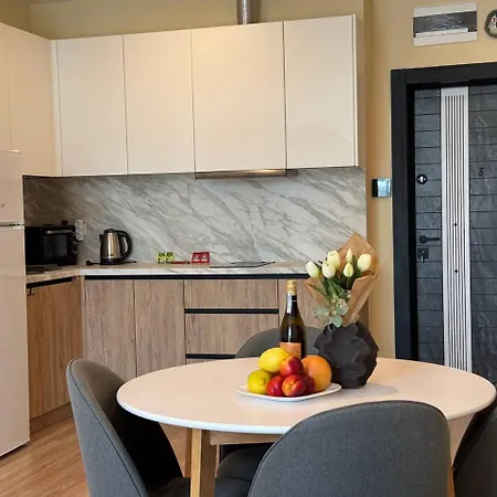 Modern Sea View Апартаменти