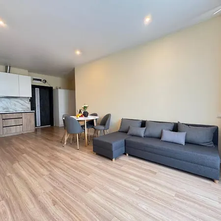 Апартаменти Modern Sea View Варна