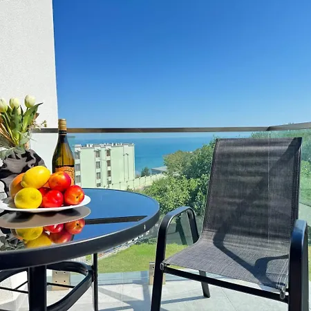 Апартаменти Modern Sea View *